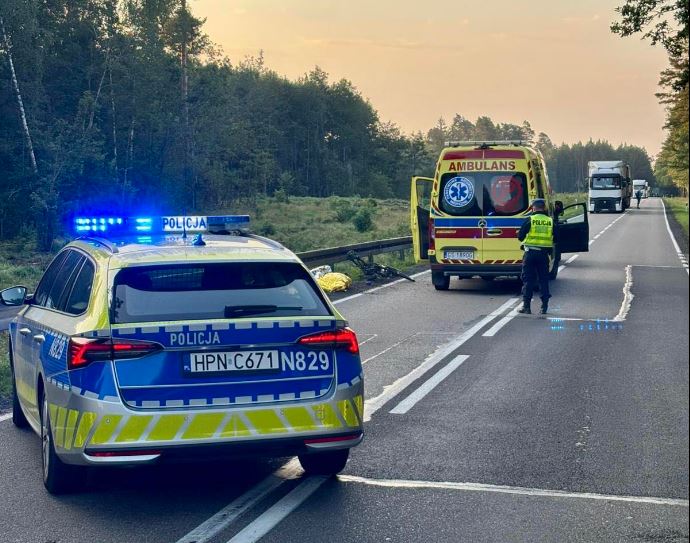 Tragiczny wypadek na drodze krajowej. Nie żyje 75-letni rowerzysta