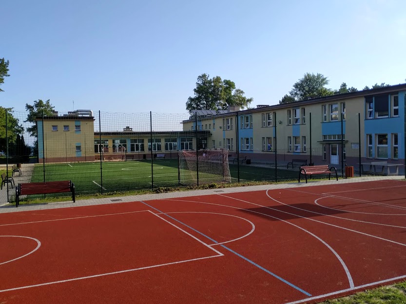 Zalane sale i korytarze. Dramatyczna awaria w szkole podstawowej