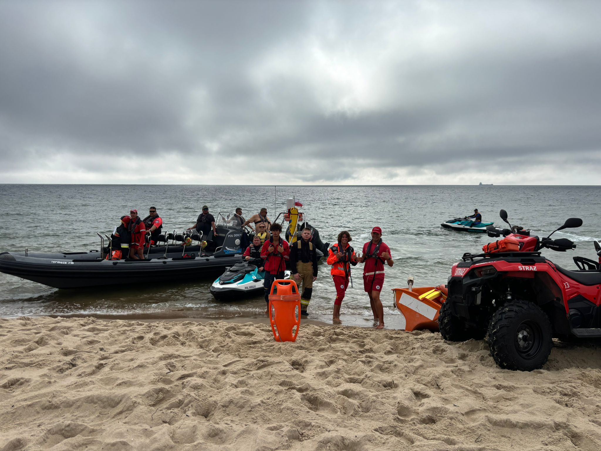 Przepłynęli Bałtyk, by pomóc strażakom. Zbiórka trwa!