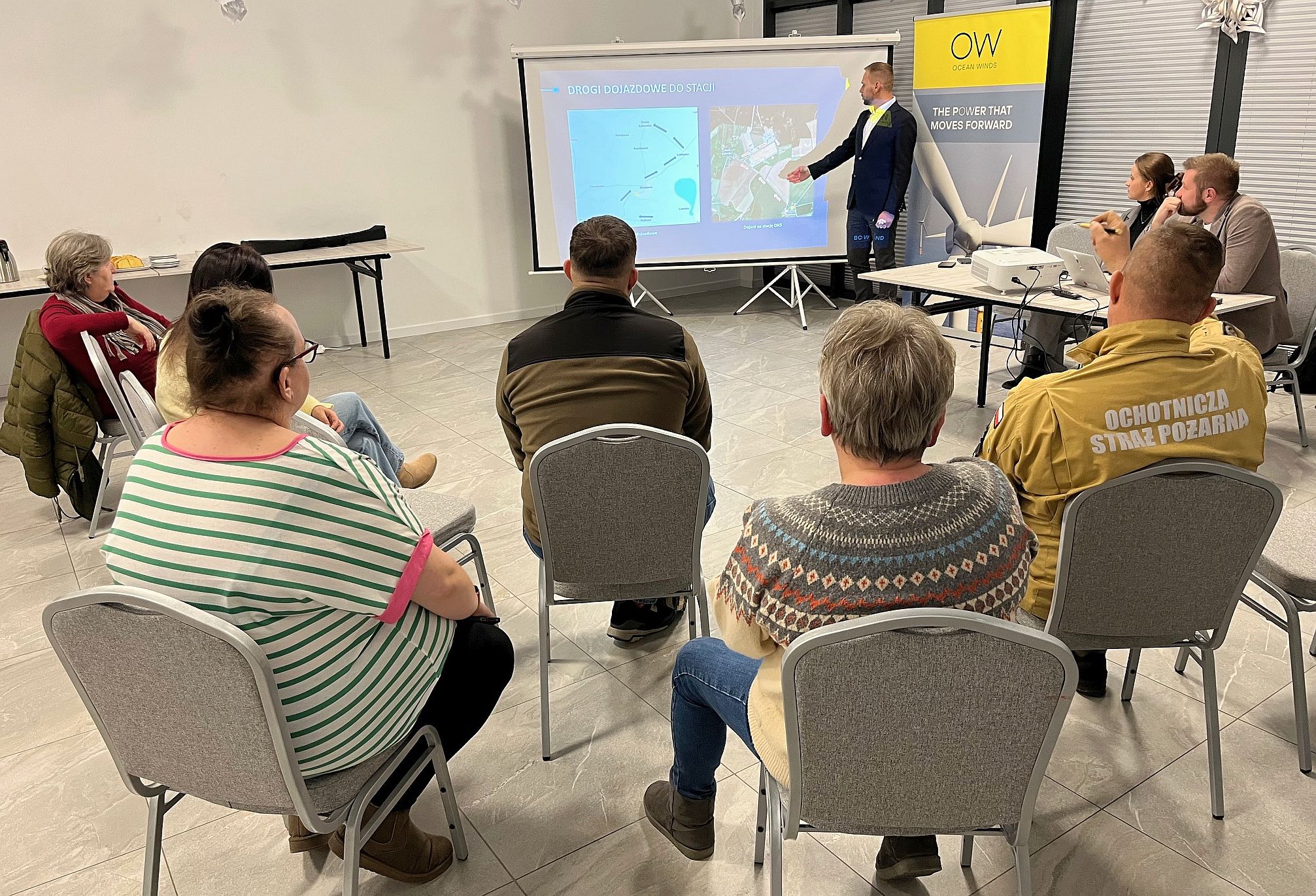 Rozpoczyna się budowa farmy wiatrowej na morzu. Spotkali się z mieszkańcami