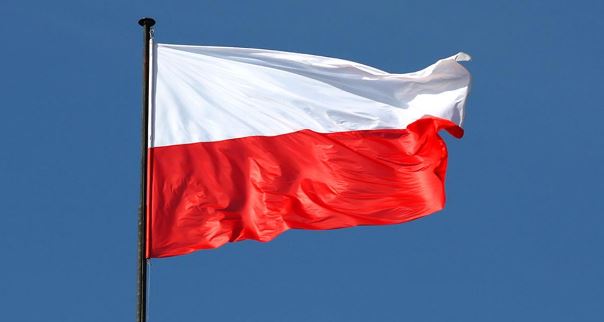 Od powstań po balkony. Jaka była droga polskiej flagi?