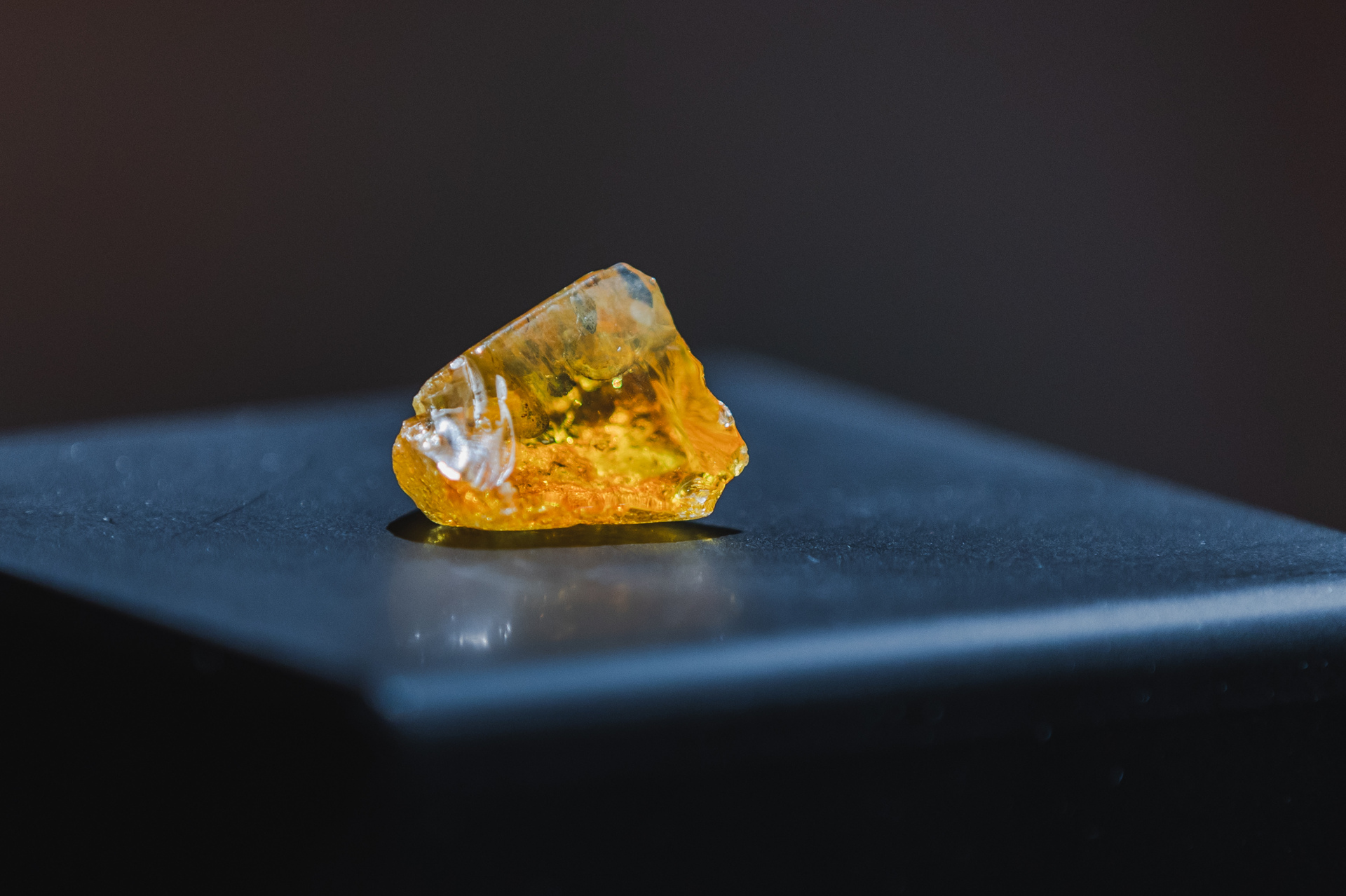 Nadaj imiona kosmicznym połówkom bursztynu