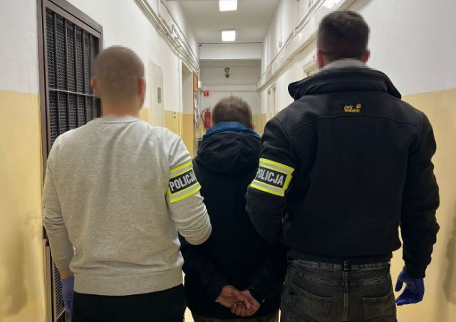 Przywłaszczył plecak 'na przechowanie.' 44-latek zatrzymany przez gdańskich kryminalnych