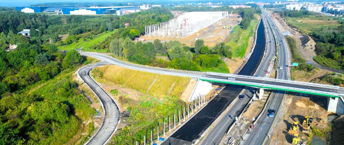 Trzeci pas na obwodnicy i nowy węzeł Szadółki. GDDKiA rusza z procedurami