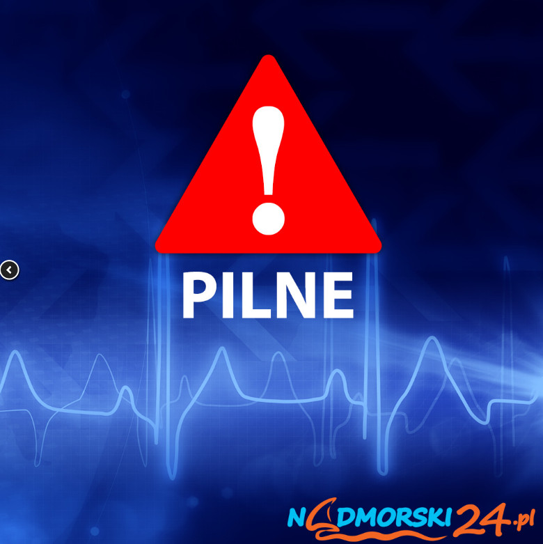 Groźnie wyglądające zdarzenie w Redzie. Samochód osobowy zniszczył barierki przy drodze