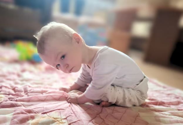 Mała Rozalka walczy o szczęśliwe dzieciństwo. Rodzice proszą o pomoc