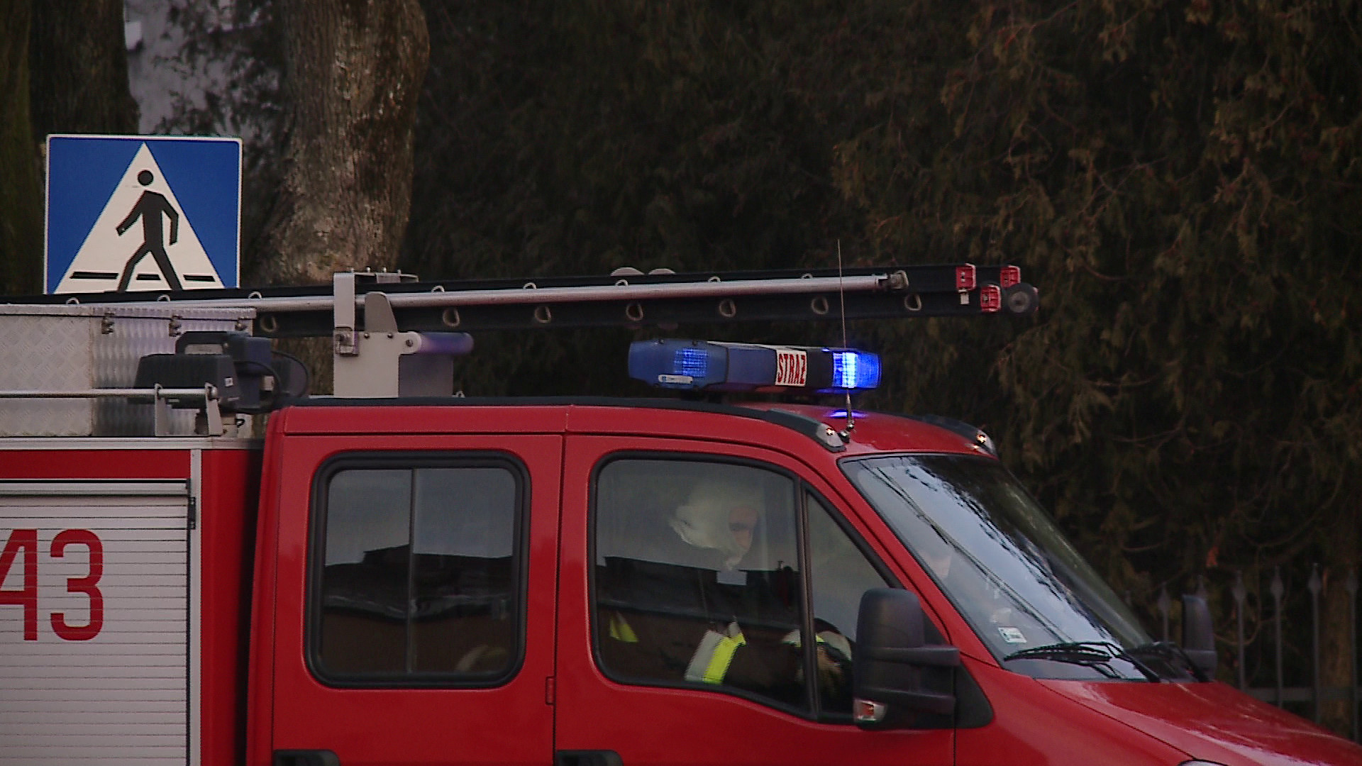 Pożar hali garażowej! Ewakuowano 60 osób