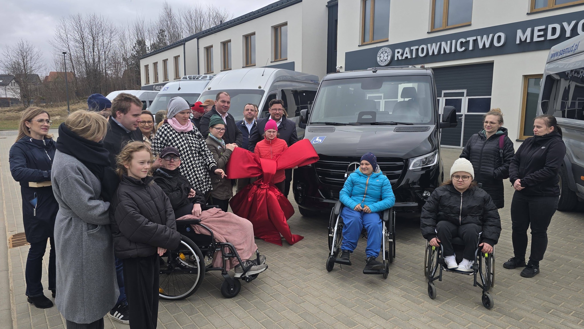 Nowy bus dla osób z niepełnosprawnościami w gminie Szemud