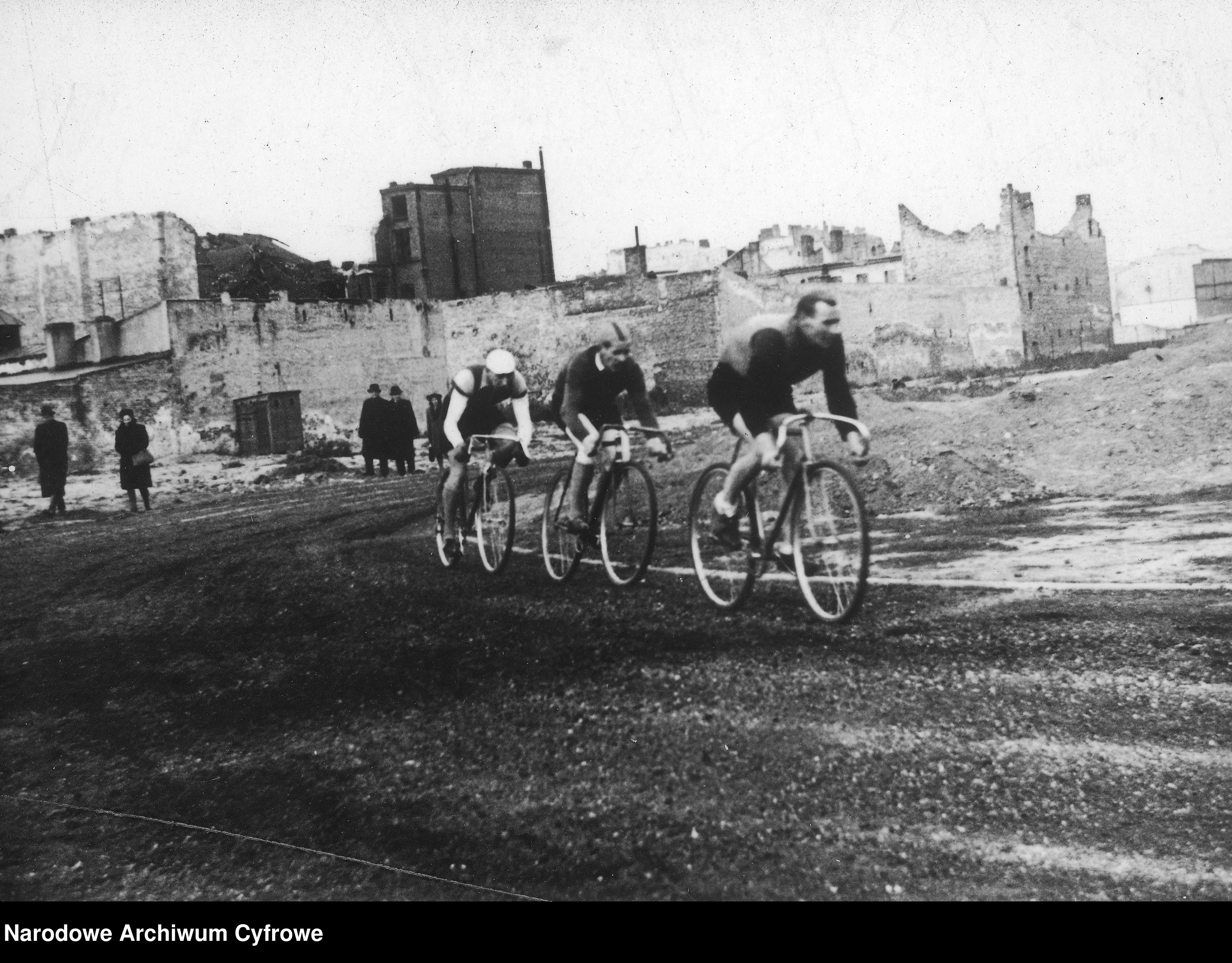 źródło: Narodowe Archiwum Cyfrowe