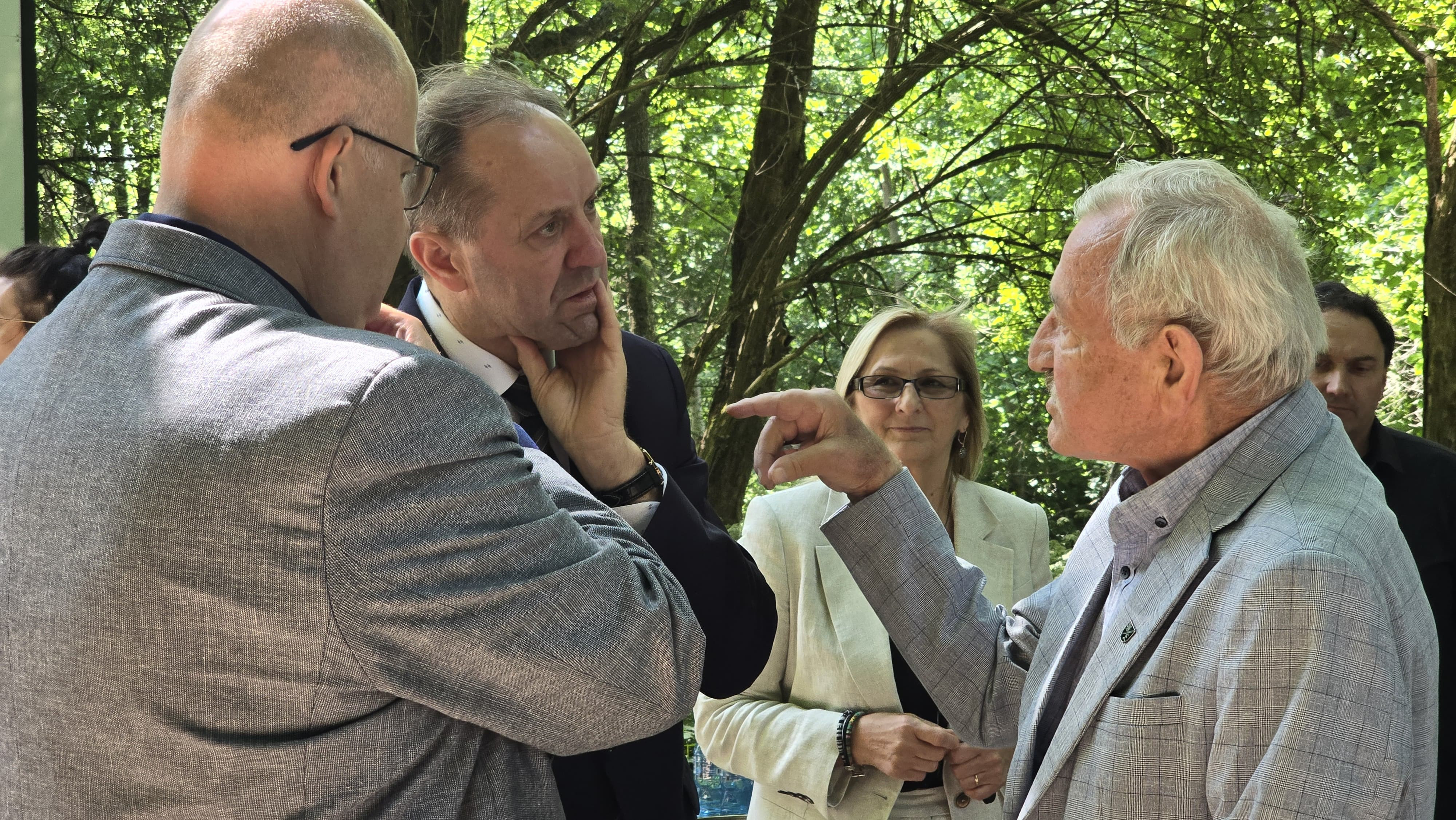 W Łęczycach miało miejsce oddanie kolejnej inwestycji drogowej/źródło: Twoja Telewizja Morska