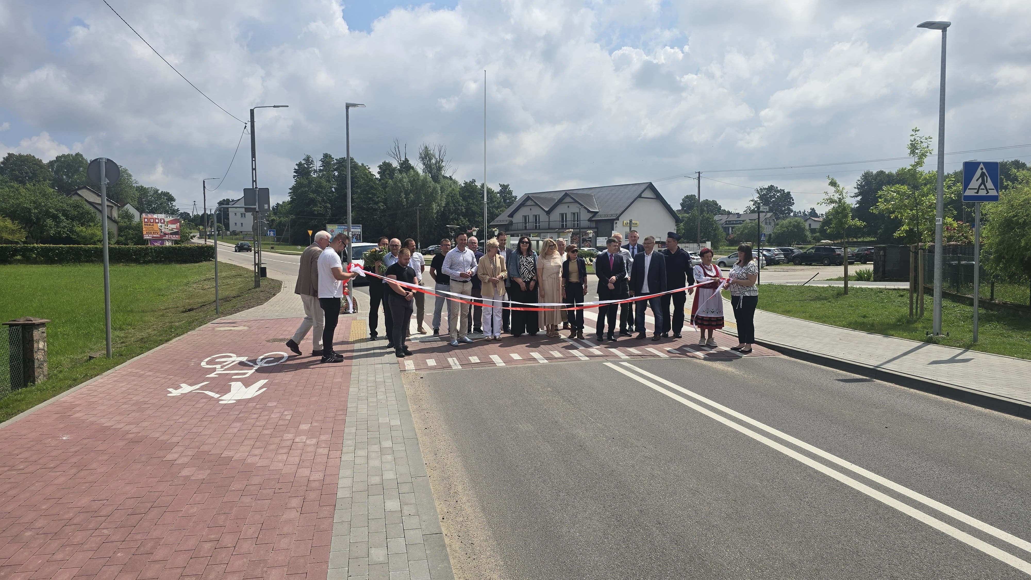 Zakończyła się rozbudowa drogi powiatowej  Luzino–Robakowo/źródło: Twoja Telewizja Morska