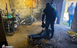 Rozbijali luksusowe auta na części. Wielka akcja CBŚP na Pomorzu I WIDEO