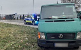 Nie miała zapiętych pasów. W Lęborku wypadła z samochodu w czasie jazdy