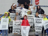 Deszcz nie przeszkodził wolontariuszom. Mieszkańcy wyszli na ulice