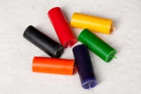 Co oznaczają kolory świec z wosku w ezoteryce? Praktyczny przewodnik po symbolice