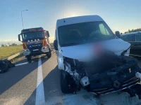 Na Trasie Kaszubskiej zderzyło się kilka samochodów. Policja podała przyczynę