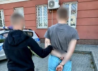 Nad jeziorem pobili mężczyznę i zabrali mu samochód. "Działali wspólnie i w porozumieniu"