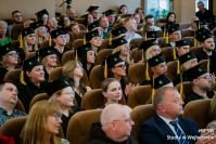 Ponad setka nowych absolwentów KPSW. Historyczny debiut nowego kierunku podczas uroczystego dyplomatorium