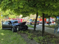 Pijany 18-latek jechał pod prąd i uderzył w busy. W jednym z nich było pięcioro dzieci