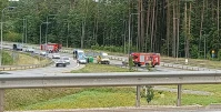 Na Trasie Kaszubskiej uderzył w bariery energochłonne