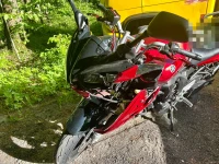 Wypadek motocyklu i osobówki. Policjanci podali przyczynę