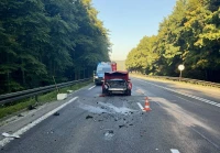 Zderzenie dwóch samochodów. Jedna osoba trafiła do szpitala