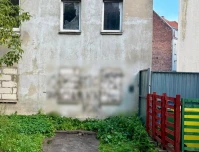 15-latek malował nazistowskie symbole i zniszczył audi. Swoje działania publikował w sieci