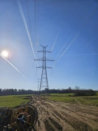 Linia 400 kV Choczewo – Gdańsk Przyjaźń coraz bliżej ukończenia. 'Obecnie trwają pomiary i testy'