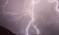 Burze nad Pomorzem. IMGW ostrzega mieszkańców regionu przed nawałnicami