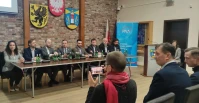 „Język wroga trzeba znać”. Przeciwnicy elektrowni jądrowej spotkali się z prezesem PAA