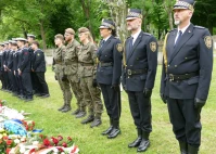 Hołd dla ofiar II wojny światowej. Uroczystości na Cmentarzu Ofiar Hitleryzmu