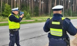 Bezpieczniejsze drogi dzięki mieszkańcom. Policjanci ukarali kierowcę