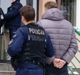 W Gdańsku podczas imprezy strzelił z pistoletu w kierunku znajomego. Został zatrzymany i jest pod policyjnym dozorem