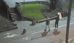 Wyrwali tablicę ‘Plac Wolnej Ukrainy’. Policja szuka sprawców