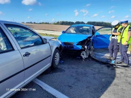Wypadek trzech aut. Jedna osoba trafiła do szpitala