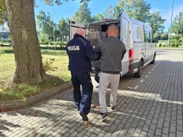 Poszukiwani w rękach policji. Jeden ukrywał się miesiącami, drugiego 'wsypał' ojciec