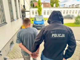 Włamywał się do zakładów fryzjerskich i kosmetycznych w Małym Trójmieście 