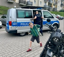 ‘Dobrzy ludzie, dobrze, że jesteście’. Chłopiec z zespołem Downa pomylił przystanki, w swoim kłopocie nie został sam