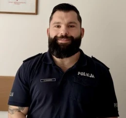 W Bolszewie jeden z najsilniejszych policjantów zatrzymał w wolnym czasie poszukiwanego mężczyznę 
