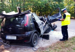 Kierowca zginął na miejscu. Miał 18 lat