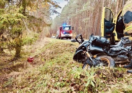 Stracił panowanie nad pojazdem i uderzył w drzewo. Motocyklista zginął na miejscu