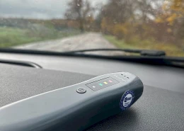 Mówił, że wypił dwa piwa. BMW wjechało w ogrodzenie