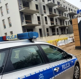 Śmiertelny wypadek na budowie w Jastrzębiej Górze. Nie żyje 49-latek