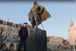 Śpiewa o miłości do Wejherowa. Usłyszysz znajome miejsca i rytm miasta
