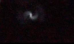 Kosmiczny wir na niebie. Na przesłanych zdjęciach pokazaliście, jak wyglądał. To Falcon 9