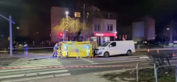 Zderzenie karetki i 2 samochodów osobowych. Na miejscu 3 zastępy straży!