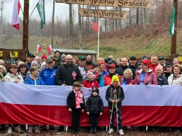 Wzięli udział w niepodległościowym marszu nordic walking w Wejherowie | ZDJĘCIA