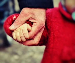  Zasiłek opiekuńczy nie tylko na chore dziecko! Przysługuje nawet 60 dni
