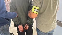 Propagowali symbole ugrupowań nazistowskich na budynkach w Wejherowie. Policja zatrzymała podejrzanych