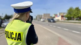 Podejrzewali, że może być pijany. Jechał na hulajnodze